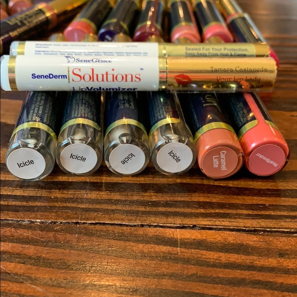 Various colors of LipSense NWT - Picture 13 of 13